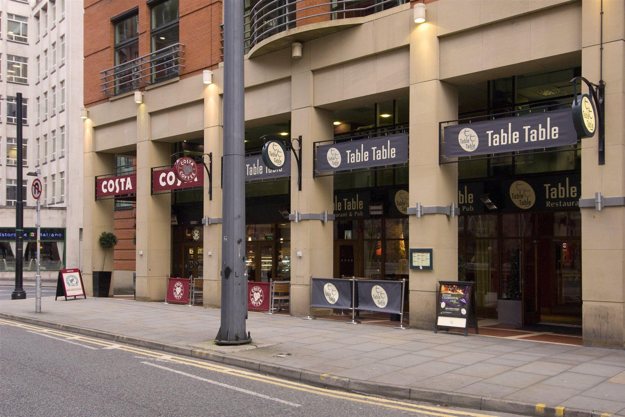 Premier Inn Manchester Central Extérieur photo