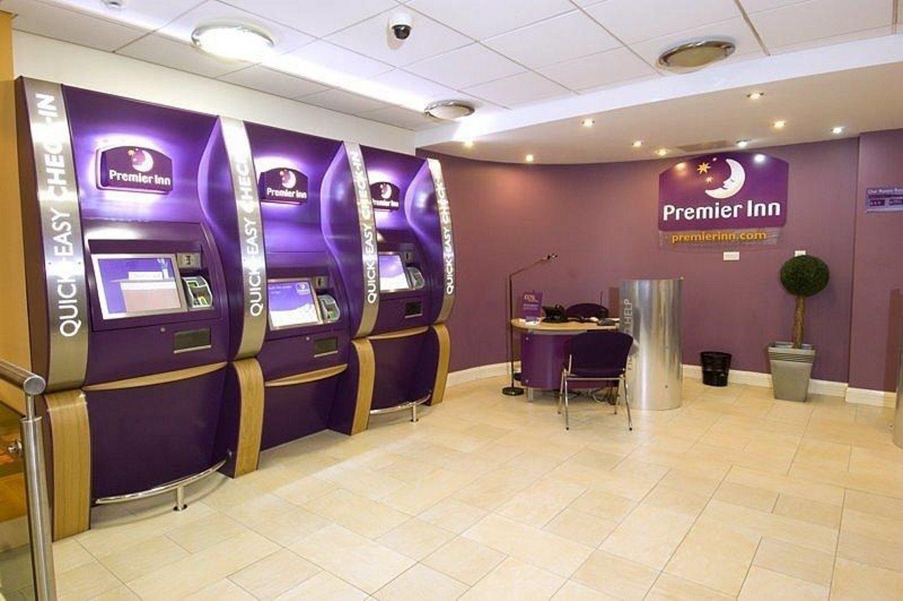 Premier Inn Manchester Central Extérieur photo